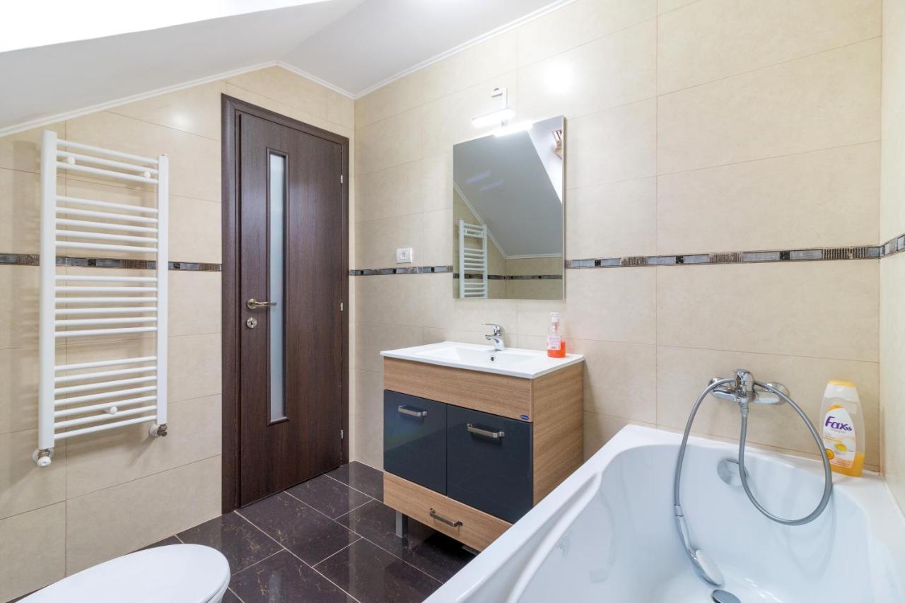 Lucky House Apartment Brasov Ngoại thất bức ảnh