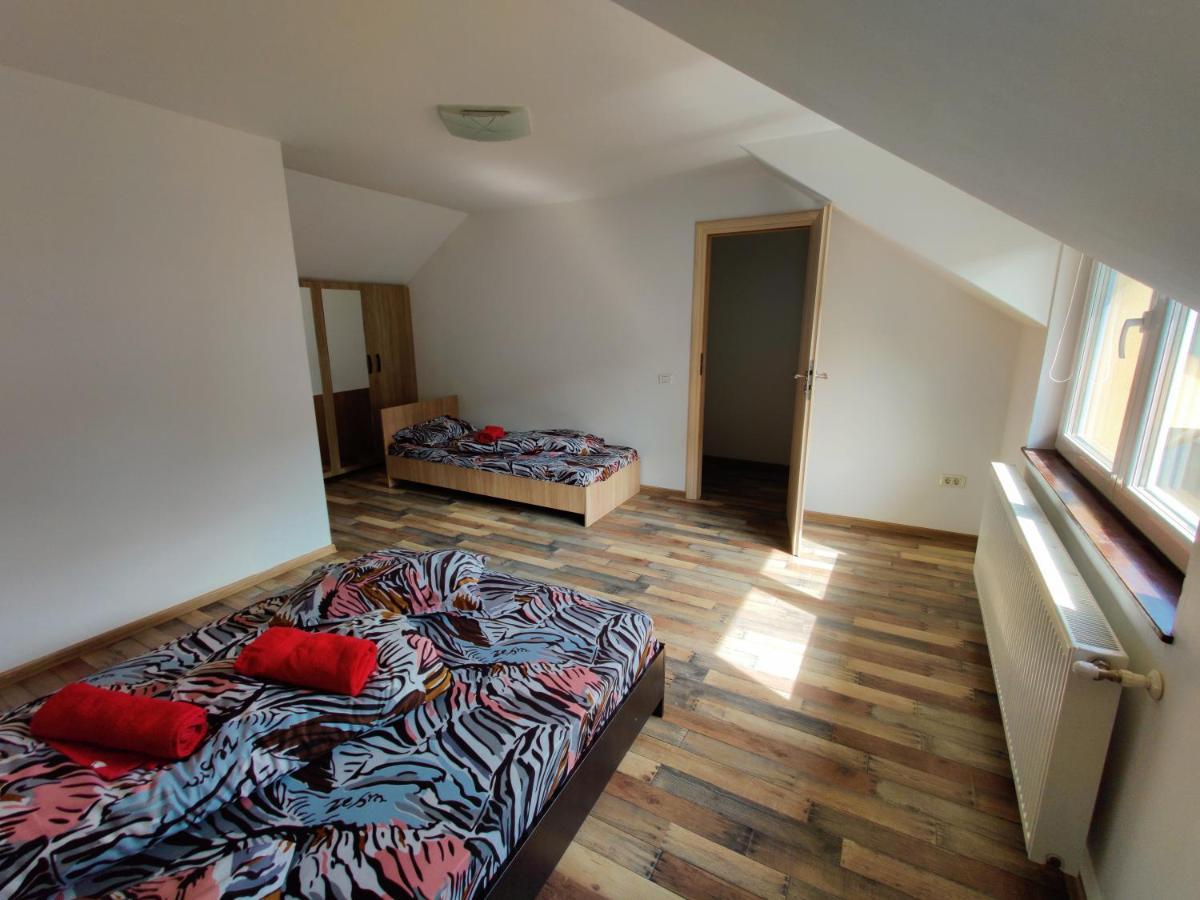 Lucky House Apartment Brasov Ngoại thất bức ảnh